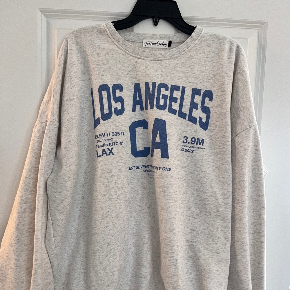 Sweatshirt